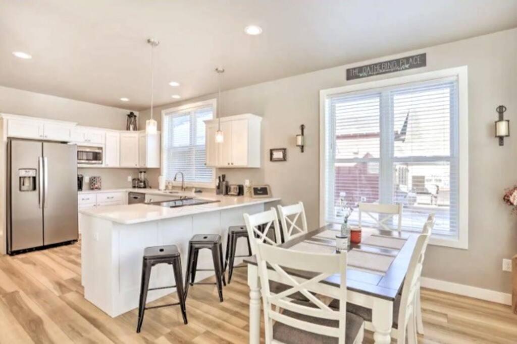 New! Cozy & Modern Spearfish Home Near Downtown! المظهر الخارجي الصورة